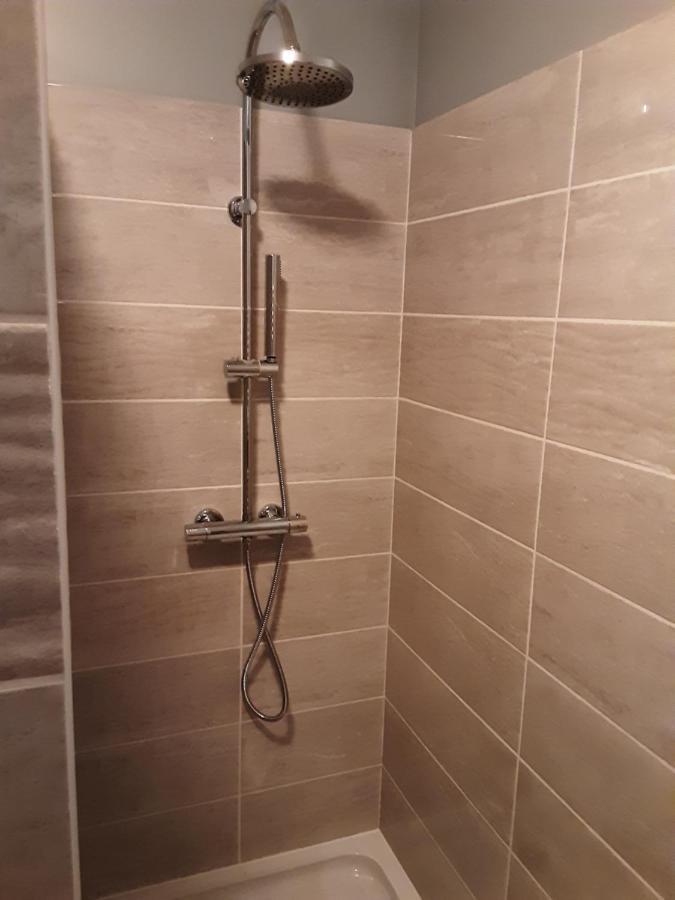La Tourterelle Apartment Thaims Luaran gambar